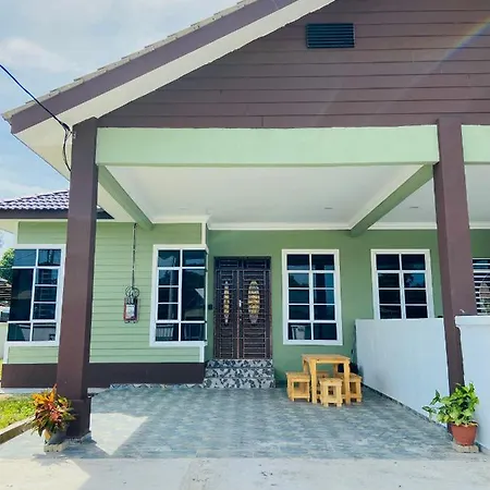 De Jara Guesthouse Dungun For Malay Exterior photo