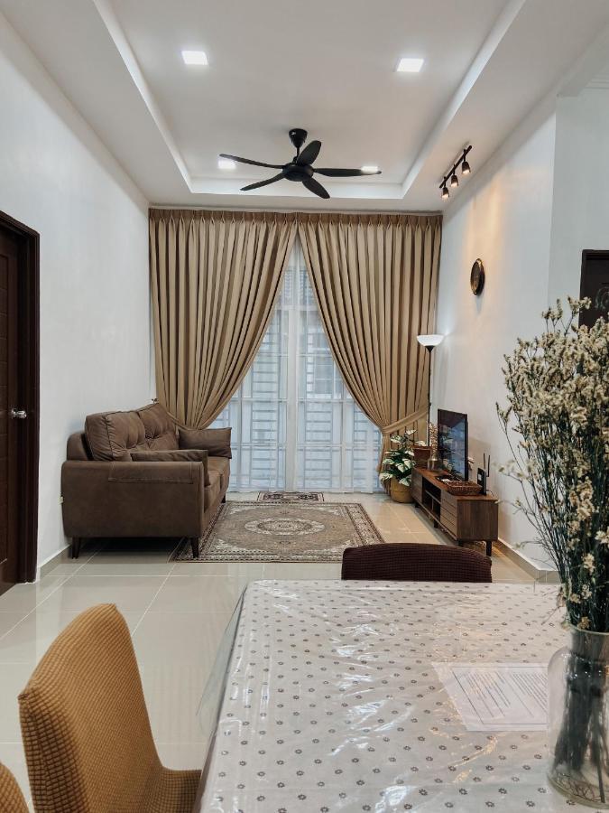 De Jara For Malay Holiday home