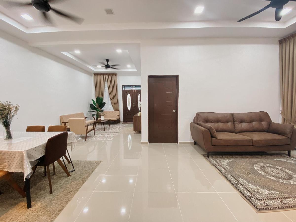 De Jara For Malay Holiday home